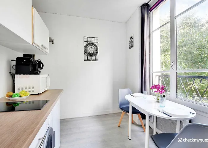 Cosy In The Heart Of The Marais