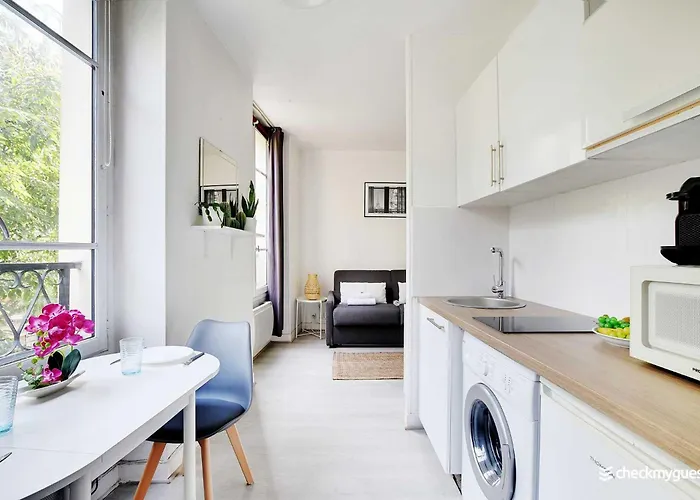 Cosy In The Heart Of The Marais