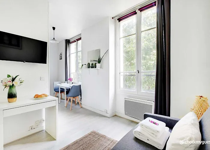 Cosy In The Heart Of The Marais Apartment Paris